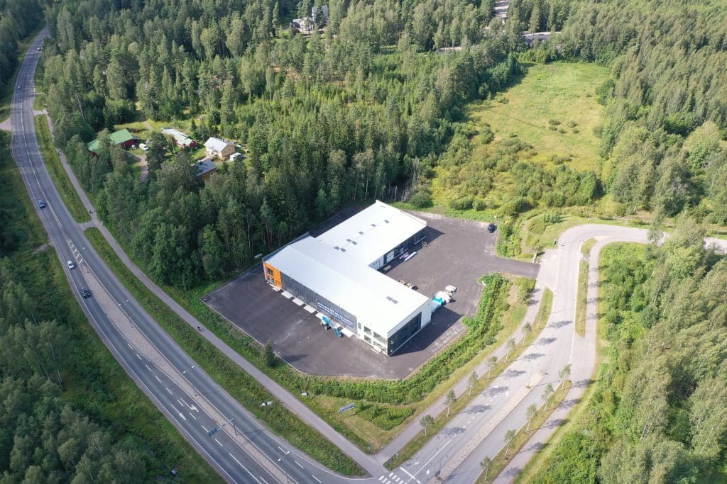 Kuinka halliosakkeen sijainti vaikuttaa yrityksen kasvuun?
